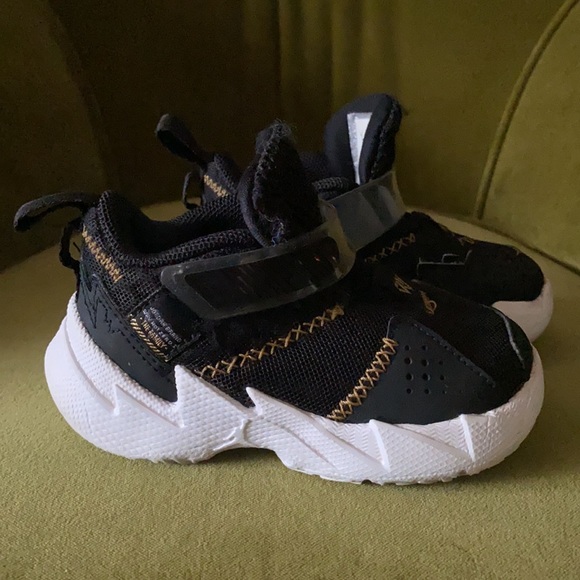 Nike Jordan Why Not Zer0.3 toddler sneakers - Picture 6 of 11